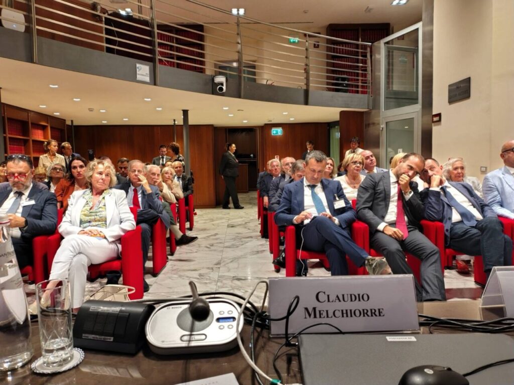 POLITICA & POLITICI – Saragat li riunisce alla Camera. Ma il vero progetto comincia adesso