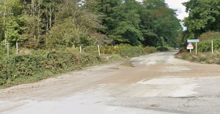 MONTALBANO ELICONA – Dislivelli sulla S.P. 110 Montalbanese: velocità ridotta a 20 km/h su tre tratti critici
