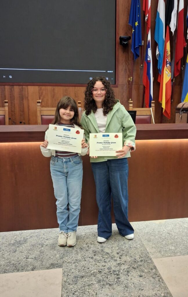 FICARRA – Premiate a Messina due studentesse al concorso Nicholas Green